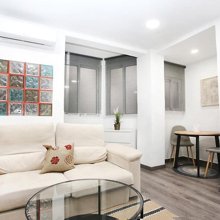 Apartamento en calle Mendoza - Zona Huelin&300 mts de la playa Apartamento Málaga Exterior foto