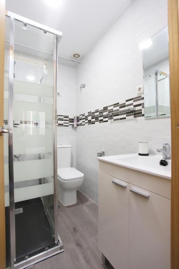 Apartamento en calle Mendoza - Zona Huelin&300 mts de la playa Apartamento Málaga Exterior foto