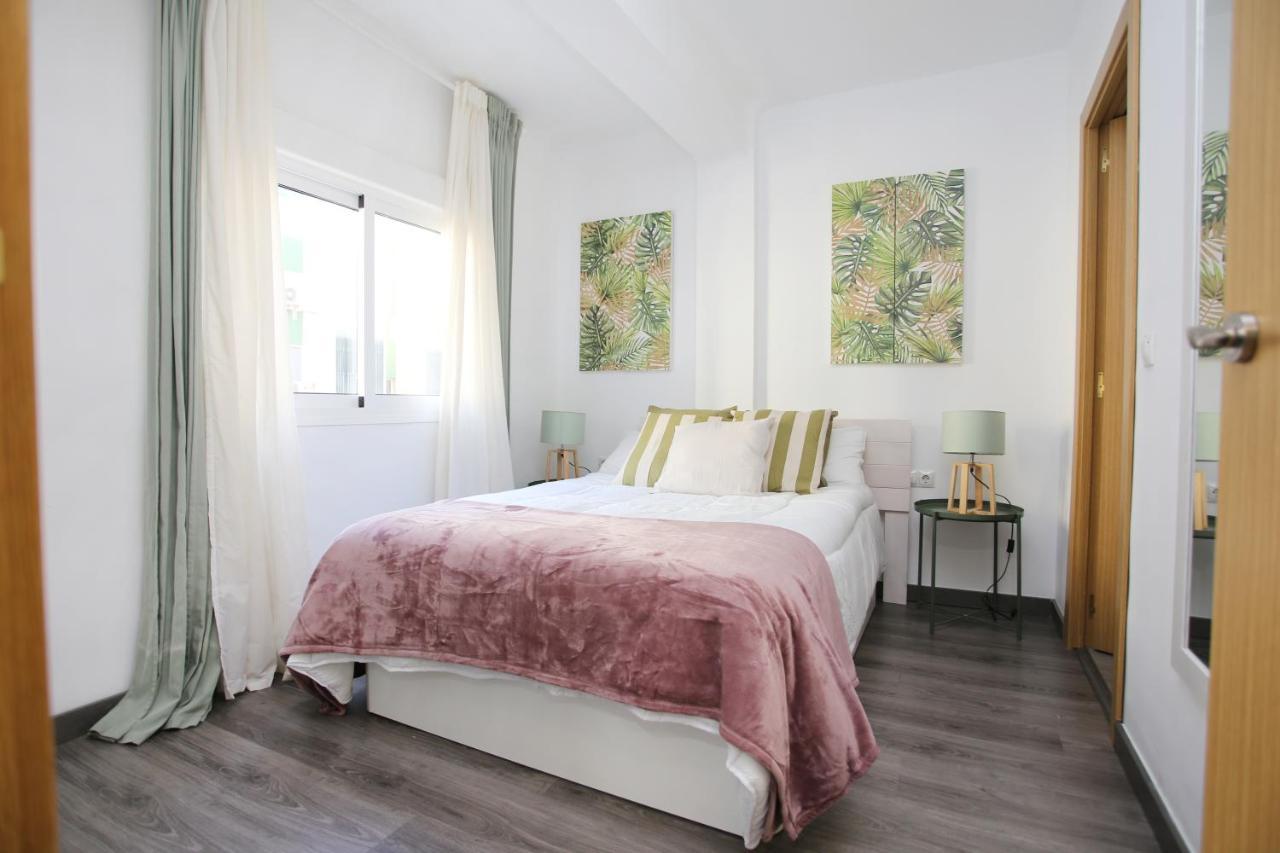 Apartamento en calle Mendoza - Zona Huelin&300 mts de la playa Apartamento Málaga Exterior foto