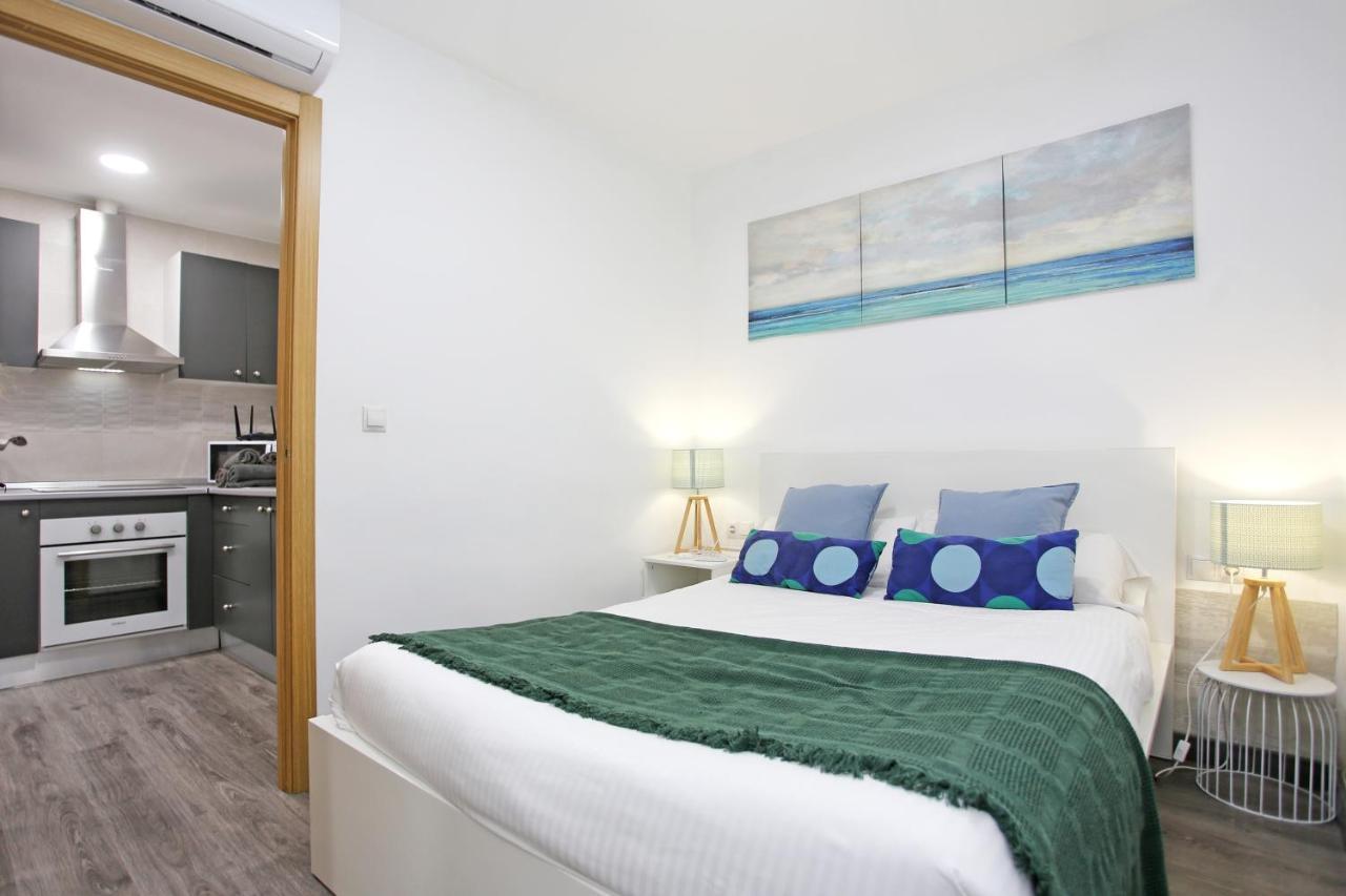 Apartamento en calle Mendoza - Zona Huelin&300 mts de la playa Apartamento Málaga Exterior foto
