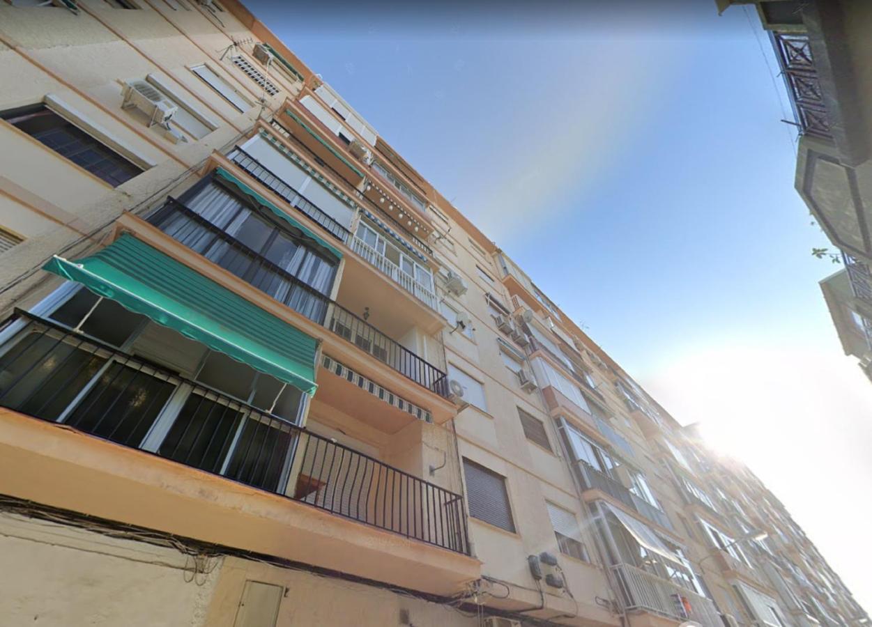 Apartamento en calle Mendoza - Zona Huelin&300 mts de la playa Apartamento Málaga Exterior foto